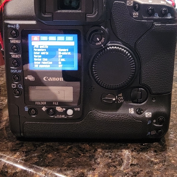 CANON EOS-1 Mark II Digital 75-300mm Lens & Receipt, Bag - Picture 7 of 13